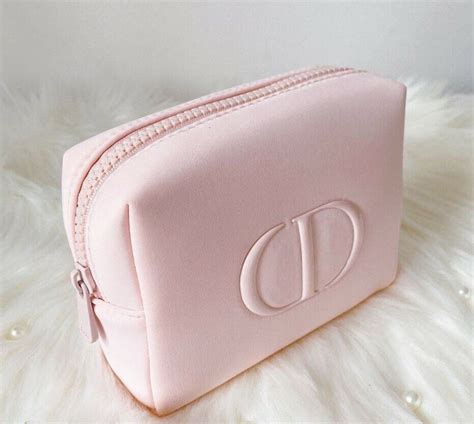 dior makeup tas